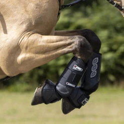 LeMieux Carbon Air XC Boots - Black Front -Ovation Equestrian Supplies Shop 588axc f c1105 00ad57e7 79ea 4093 b38e 88532190195f